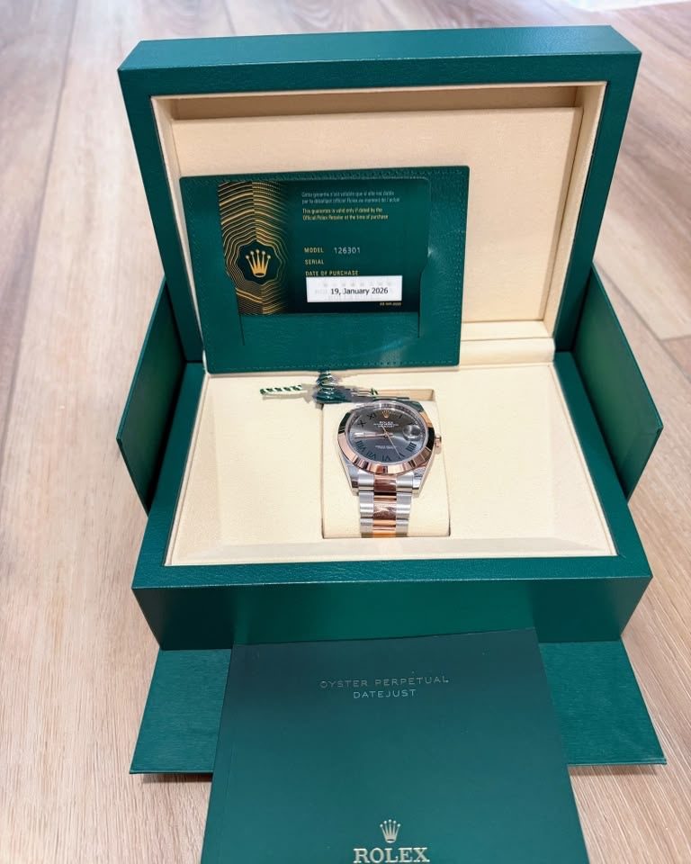 Rolex Datejust completo: caixa verde, certificado de garantia, selo e manual